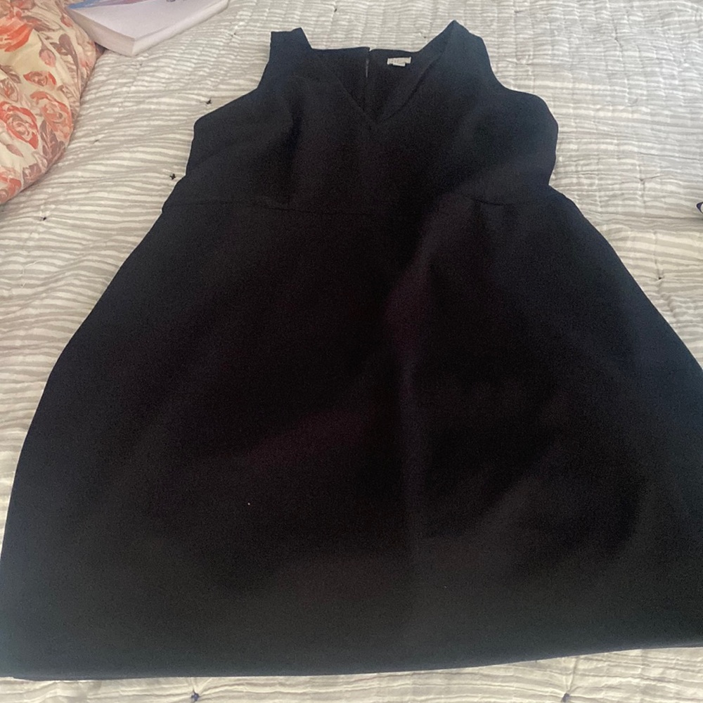 Perfect black dress, WITH POCKETS!